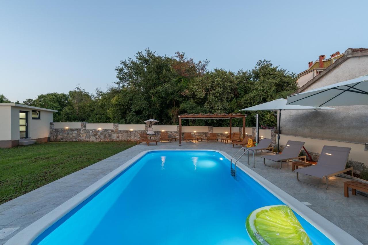 App Sandro With Common Pool Poreč Dış mekan fotoğraf